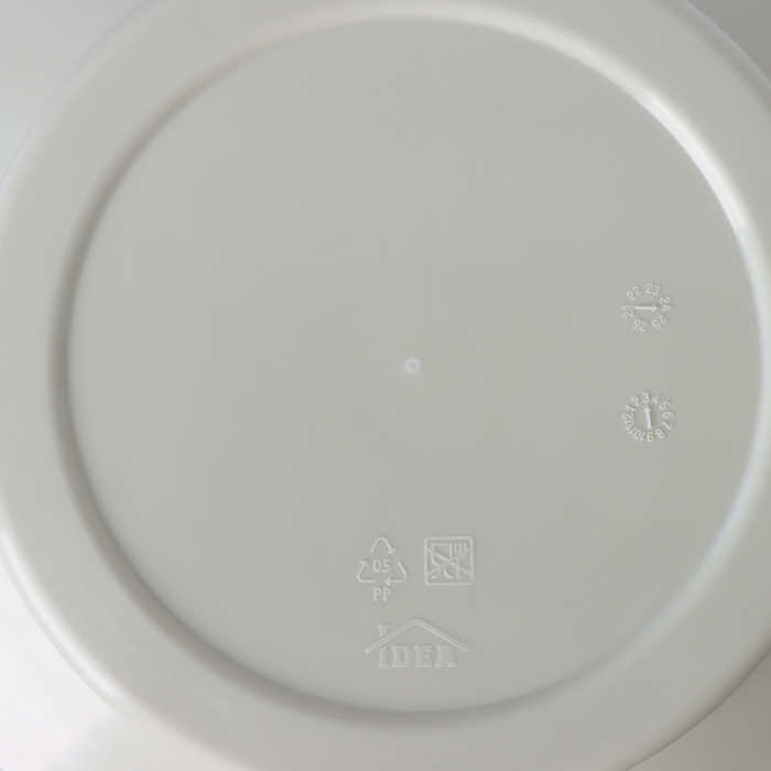 Кашпо на ножках «Флориан», 5.5 л (объём внутренней вставки 4.2 л), d=25 см, h=18.5 см, цвет белый ротанг