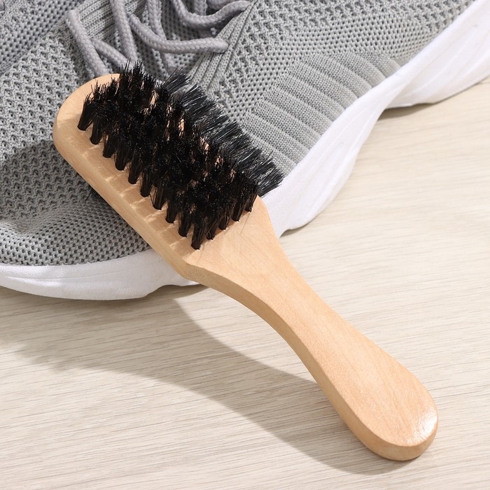 Щётка для одежды и обуви трёхсторонняя, 17×5,5×4,5 см Щётка для одежды и обуви трёхсторонняя, 17×5,5×4,5 см