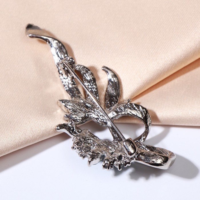 Брошь «Цветочный бант», цвет бело-синий в серебре Брошь «Цветочный бант», цвет бело-синий в серебре