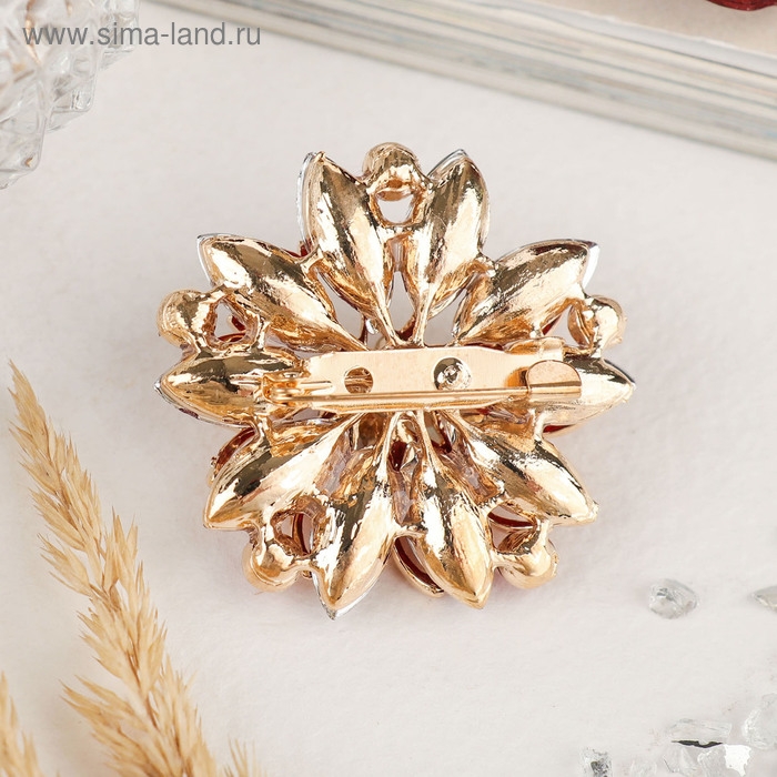 Брошь «Цветок» хризантемы, цвет красный в золоте Брошь «Цветок» хризантемы, цвет красный в золоте