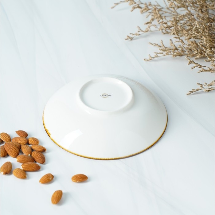 Салатник фарфоровый Magistro «Церера», 400 мл, d=16,2 см, цвет коричневый