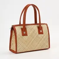 Сумка плетёная на молнии из пандана, 30&times;10&times;35 см, светло-коричневая