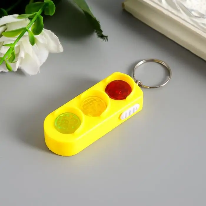 Фонарик брелок для ключей на кольце «Светофор», МИКС Фонарик брелок для ключей на кольце «Светофор», МИКС