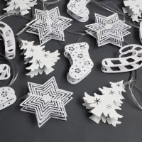 Гирлянда &laquo;Нить&raquo; 4 м с насадками &laquo;Новогодняя сказка&raquo;, IP20, прозрачная нить, 20 LED, свечение мульти, 8 режимов, 220 В