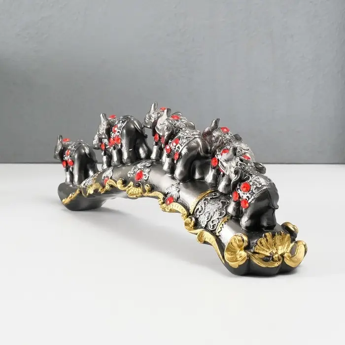 Сувенир Сувенир "7 слонов на дуге со стразами" 29,5×7×5 см