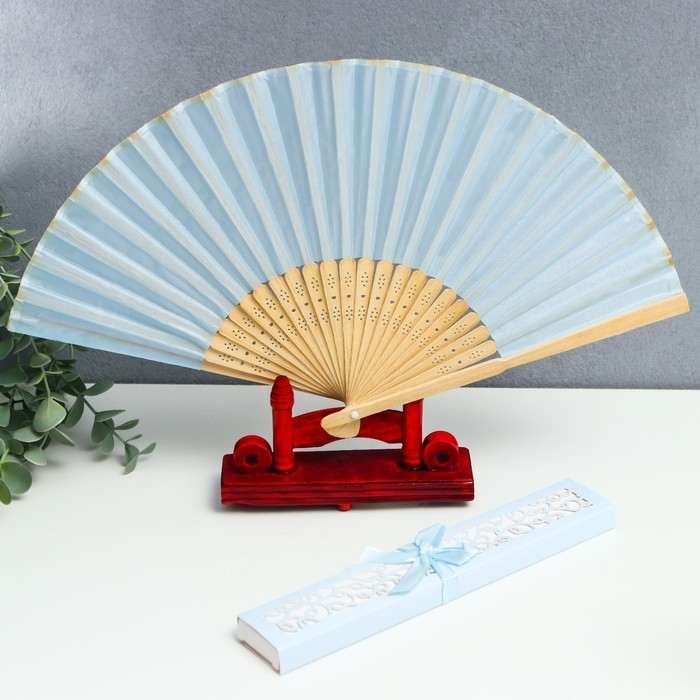 Веер бамбук, текстиль h=21 см  Веер бамбук, текстиль h=21 см "Моноцвет" в коробке, нежно голубой