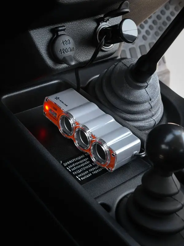 Прикуриватель-разветвитель 3 гнезда + USB (оранжевый)
