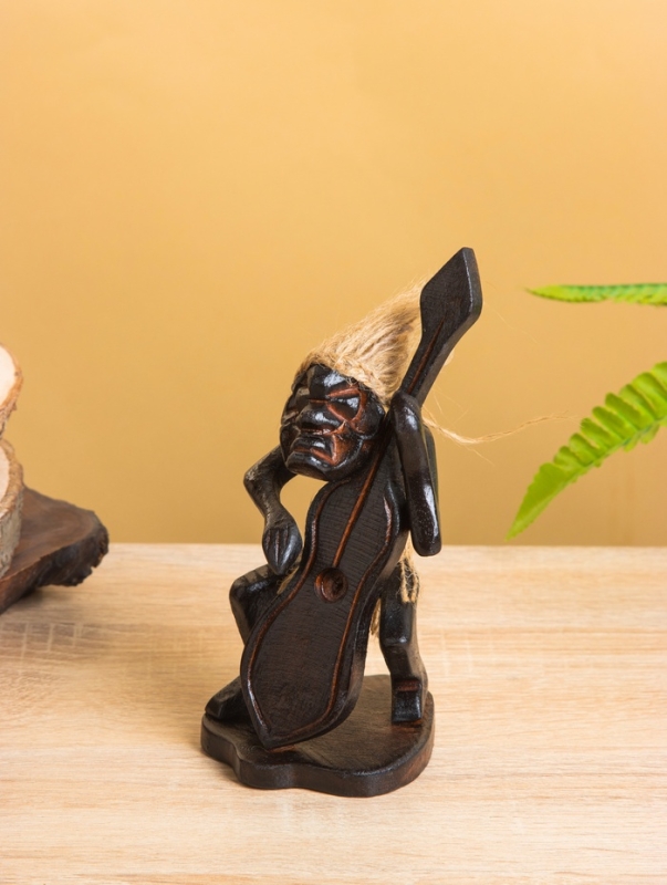 Сувенир Сувенир "Абориген с контрабасом" дерево, 8х8х16 см