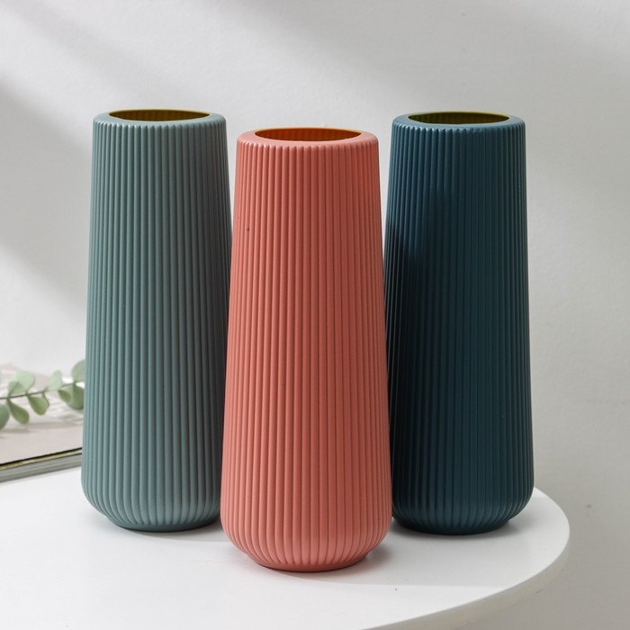 Ваза для цветов, 1,1 л, 9,2×9,2×23 см, цвет МИКС Ваза для цветов, 1,1 л, 9,2×9,2×23 см, цвет МИКС