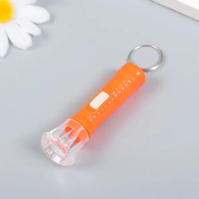 Фонарик брелок для ключей на кольце «Клеточка», 7×2×2 см, МИКС Фонарик брелок для ключей на кольце «Клеточка», 7×2×2 см, МИКС