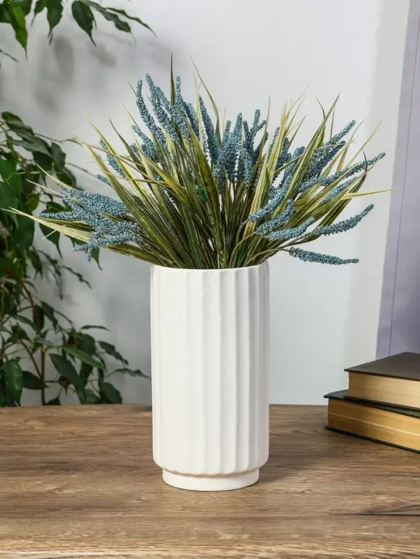 Ваза керамика настольная Ваза керамика настольная "Абиджил" линии, h=21, d=11 см, белый