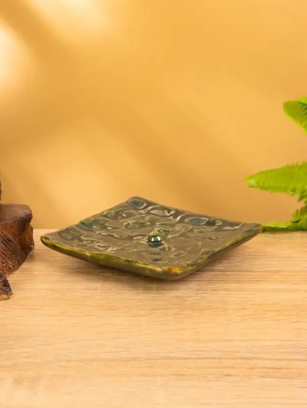 Подставка под благовония "Листва" керамика, цв. зелёный, 10х10х2 см
