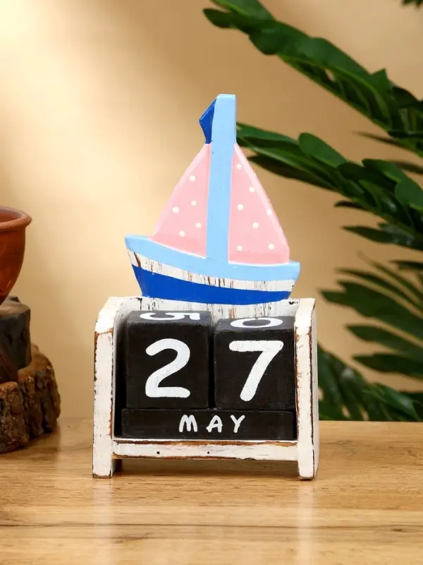 Календарь настольный «Парусник», 18×10.5×5.5 см, дерево, розовый