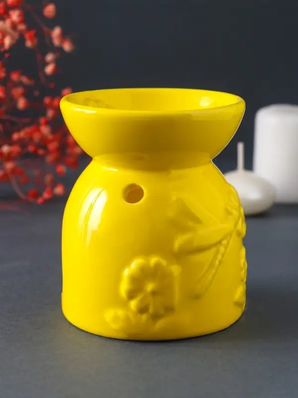 Аромалампа для эфирных масел &laquo;Стрекоза на цветке&raquo;, керамика, жёлтая, 7.2&times;7.2&times;8.3 см