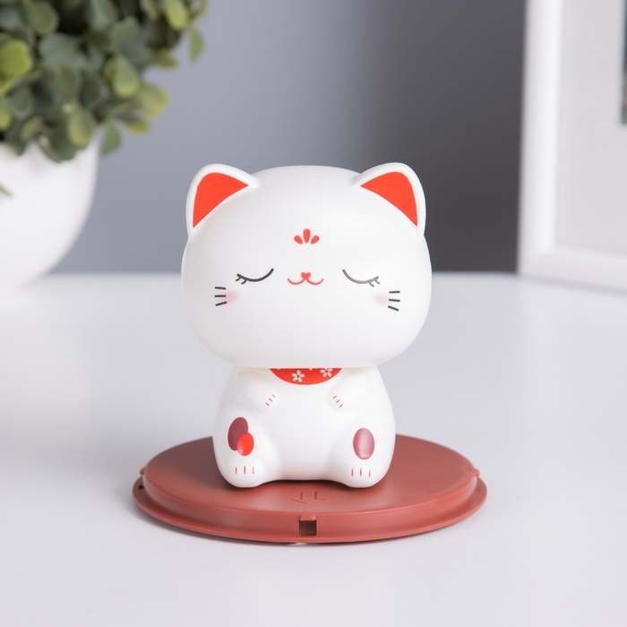 Маятник пластик от солнечной батареи Маятник пластик от солнечной батареи "Кот Манэки-нэко спящий" 10х10х10,3 см