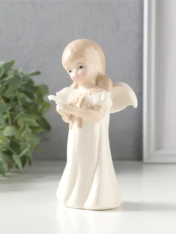 Сувенир керамика "Девочка-ангел с хвостиками в белом платье с розой в руках" 7х7х14,2 см