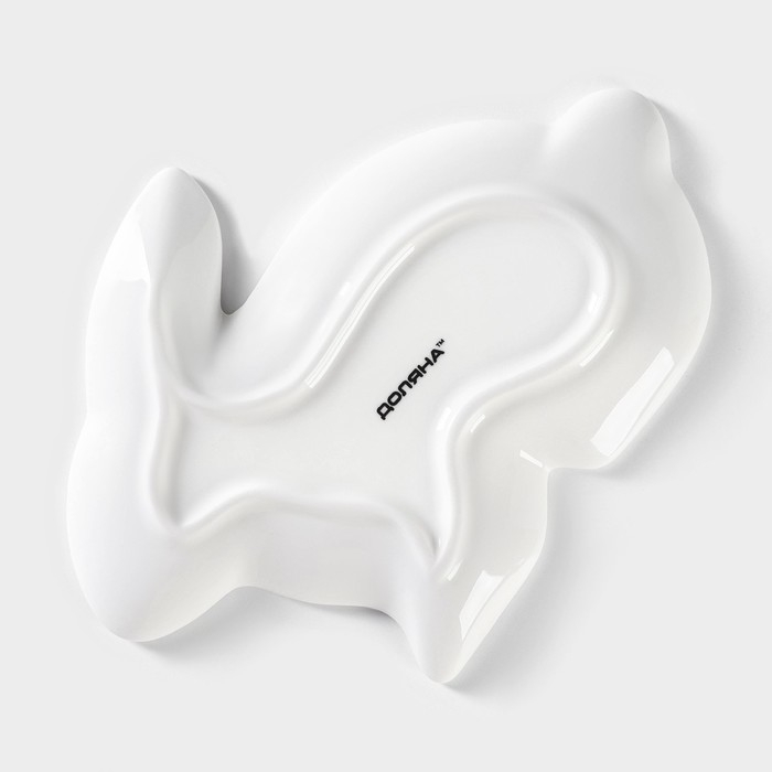 Блюдо керамическое сервировочное Доляна «Милашки. Зайка», 17,8×12,8×1,5 см, цвет белый Блюдо керамическое сервировочное Доляна «Милашки. Зайка», 17,8×12,8×1,5 см, цвет белый