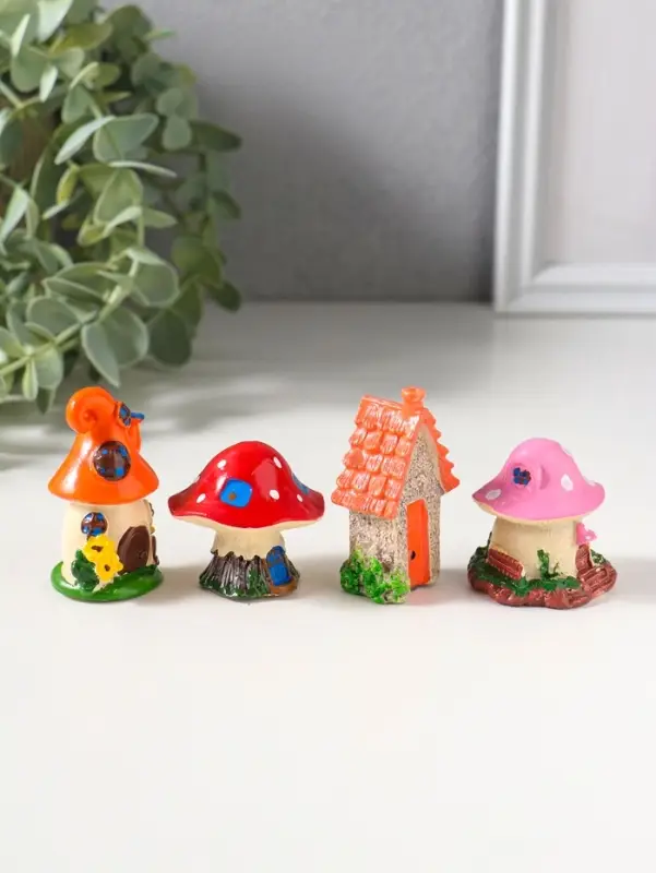 Сувенир полистоун "Домики-грибочки" набор 4 шт 3,5х3,5х5 см