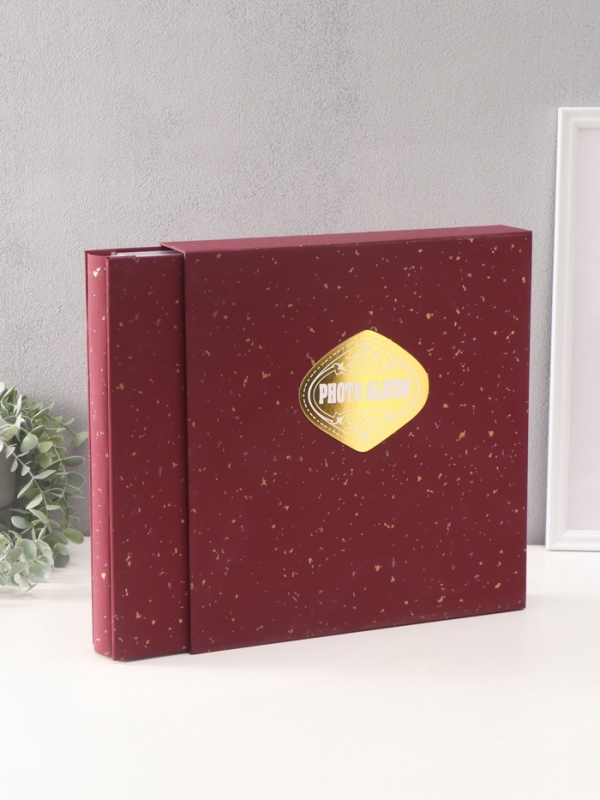 Фотоальбом на 500 фото 10х15 см Фотоальбом на 500 фото 10х15 см "Крапинки" в коробке бордовый 4,7х33х34 см