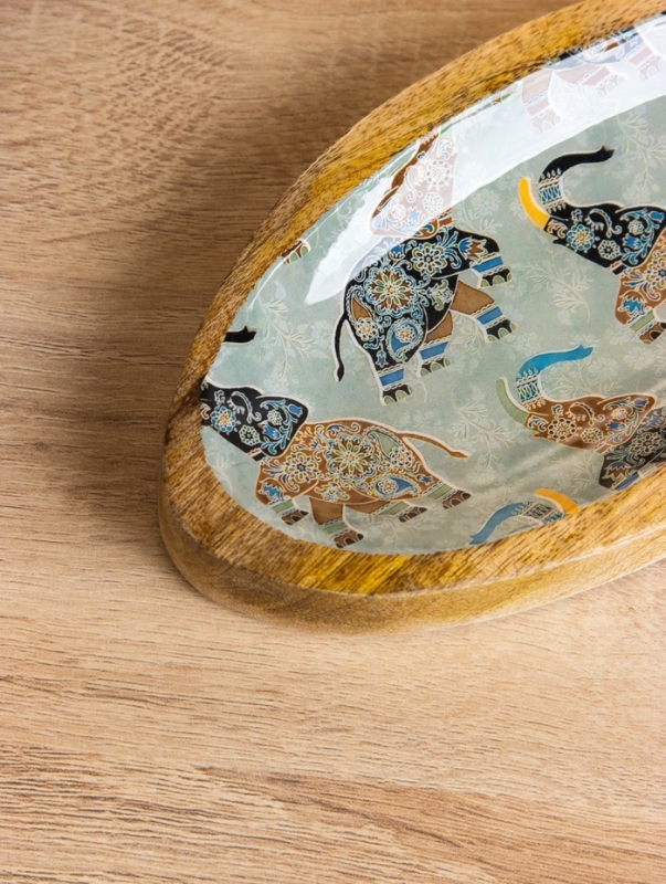 Блюдо в форме рыбки Блюдо в форме рыбки "Мудрый слон" дерево манго 25,5х10х2 см