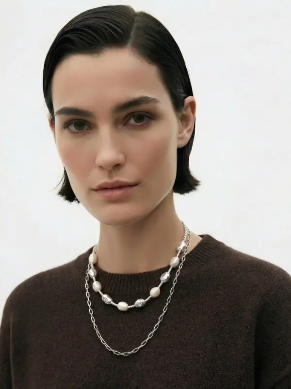 Колье цепочка &laquo;Жемчуг барокко&raquo;, удлиненное, 2 яруса, белое в серебре