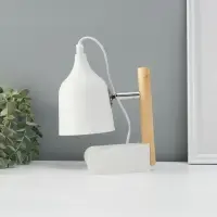 Лампа настольная RISALUX &laquo;Престиж&raquo;, 40 Вт, Е27, белая, 13&times;12&times;24 см