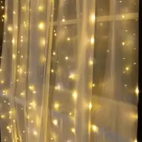 Гирлянда &laquo;Занавес&raquo; 2.8&times;3 м, роса на крючках, IP20, серебристая нить, 300 LED, свечение тёплое белое, мерцание, USB