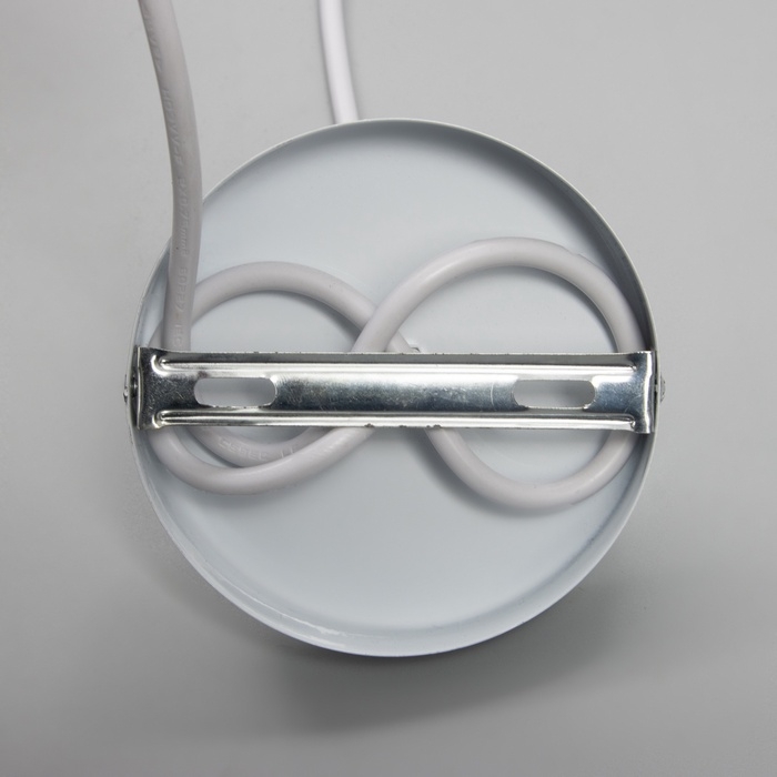 Светильник Светильник "Бомбат" Е27 40Вт белый 4х4х18см