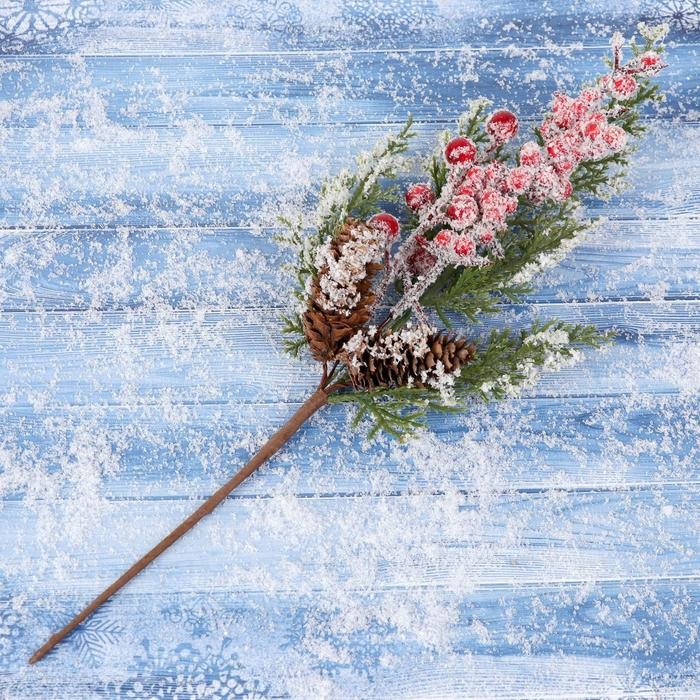 Декор Декор "Зимние грезы" хвоя ягоды шишки иней, 28 см
