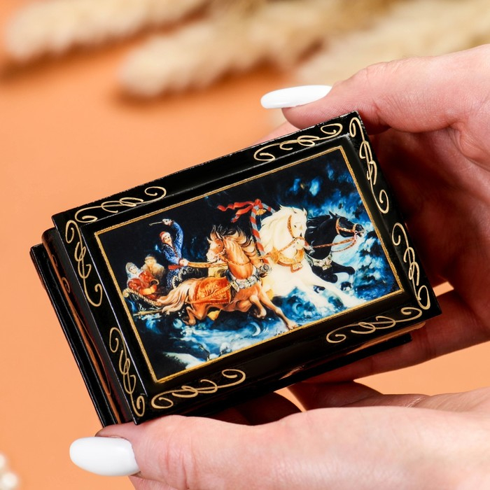 Шкатулка «Тройка», 6×9 см, лаковая миниатюра Шкатулка «Тройка», 6×9 см, лаковая миниатюра