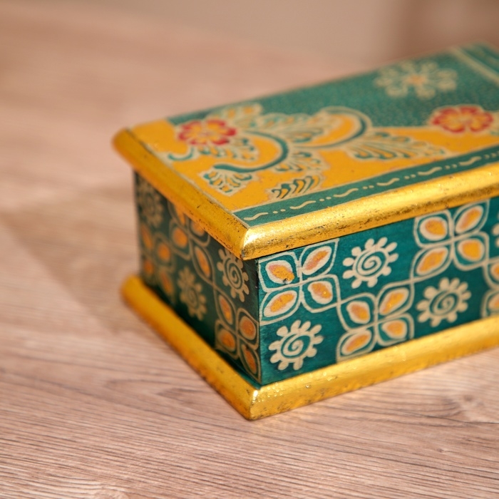 Шкатулка деревянная, батик 16х11х8 см Шкатулка деревянная, батик 16х11х8 см