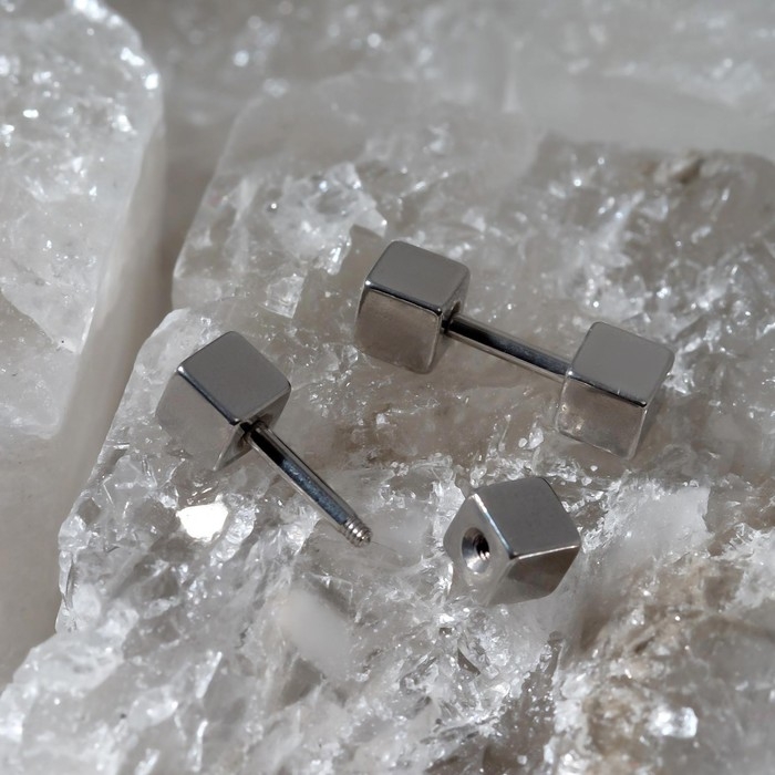 Пирсинг универсальный «Кубики», набор 2 шт., L=9 мм, цвет серебро Пирсинг универсальный «Кубики», набор 2 шт., L=9 мм, цвет серебро