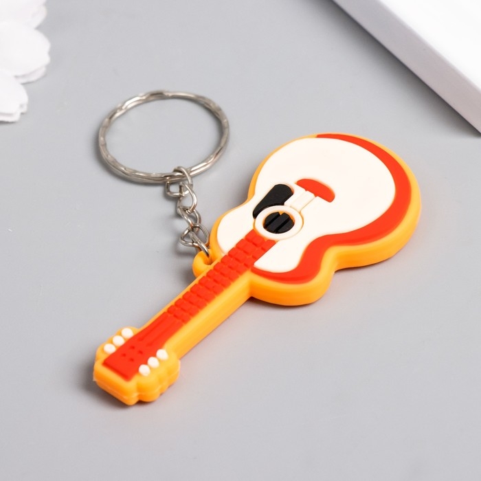 Брелок резина Брелок резина "Музыкальный инструмент" МИКС 5х2,3х0,4 см