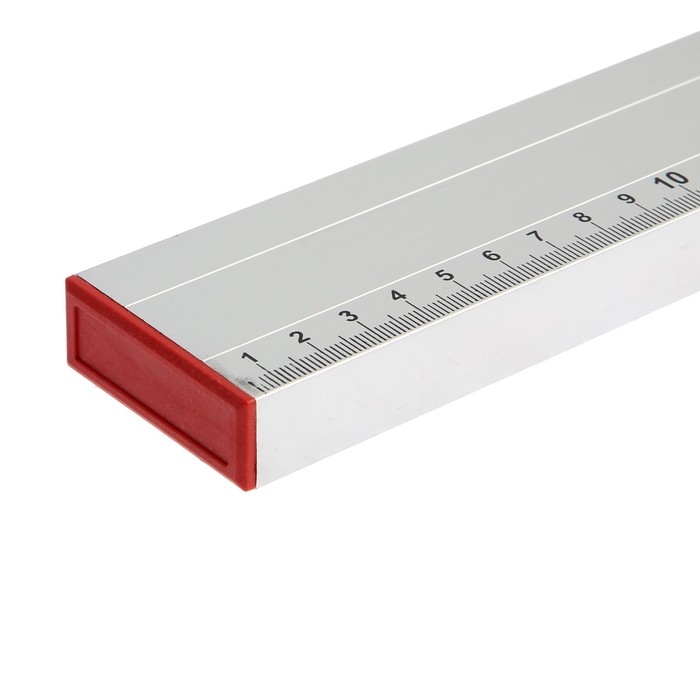 Уровень алюминиевый ЛОМ, 2 глазка, линейка, 600 мм Уровень алюминиевый ЛОМ, 2 глазка, линейка, 600 мм