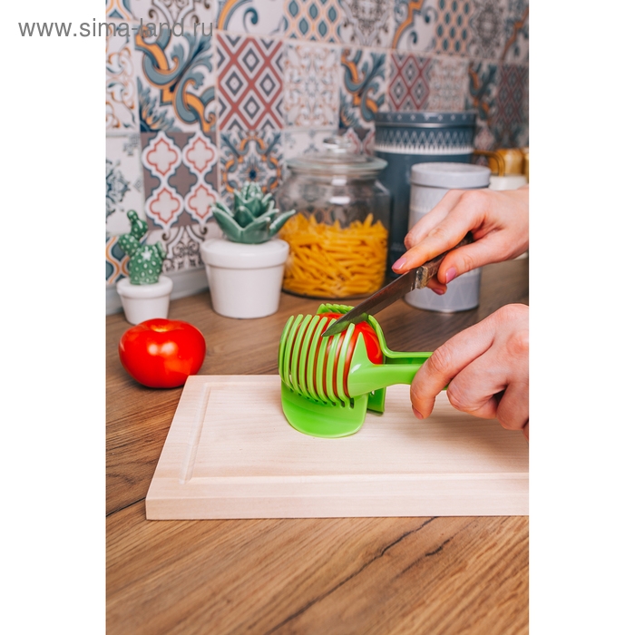 Щипцы для нарезки томатов Доляна, 18×8 см, цвет зелёный Щипцы для нарезки томатов Доляна, 18×8 см, цвет зелёный