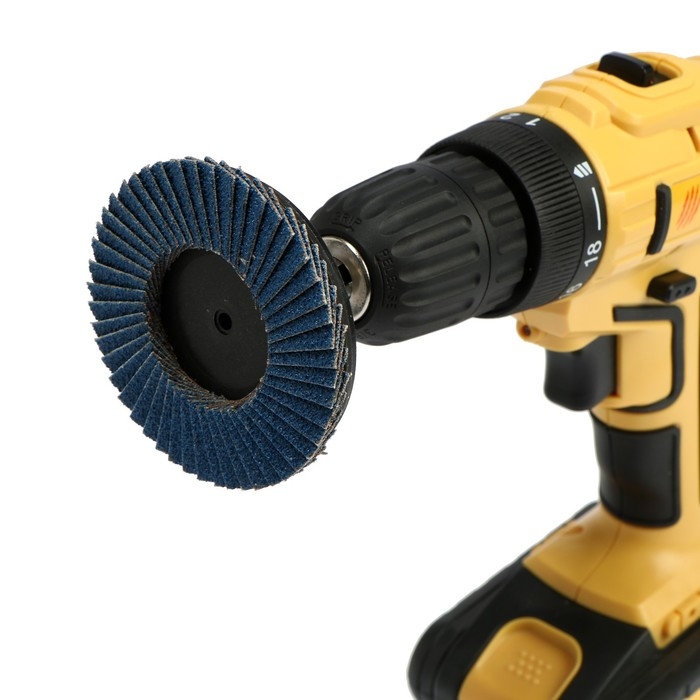 Круг лепестковый торцевой ТУНДРА, по нержавеющей стали, для дрели, М8, 75 мм, P60, 3 шт. Круг лепестковый торцевой ТУНДРА, по нержавеющей стали, для дрели, М8, 75 мм, P60, 3 шт.