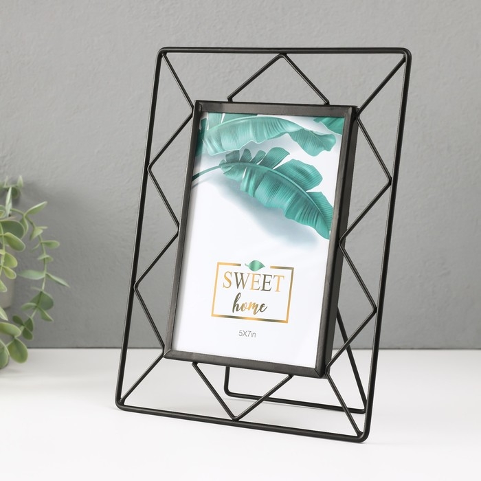 Фоторамка металл на 1 фото 13х18 см Фоторамка металл на 1 фото 13х18 см "Лофт. Треугольники" черный 20,5х1х25 см