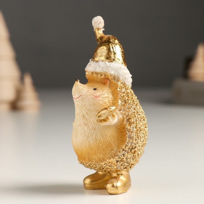 Сувенир полистоун  Сувенир полистоун "Золотой ёжик в новогоднем колпаке, со звёздочкой" МИКС 4,5х5х11 см
