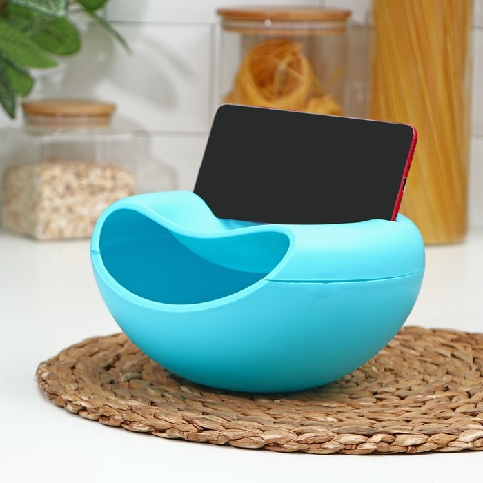 Тарелка пластиковая для семечек и орехов «Плэтэр», 20×11 см, с подставкой для телефона, цвет МИКС Тарелка пластиковая для семечек и орехов «Плэтэр», 20×11 см, с подставкой для телефона, цвет МИКС