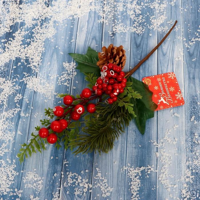 Декор  Декор "Зимняя магия" хвоя ягоды шишка, 27 см