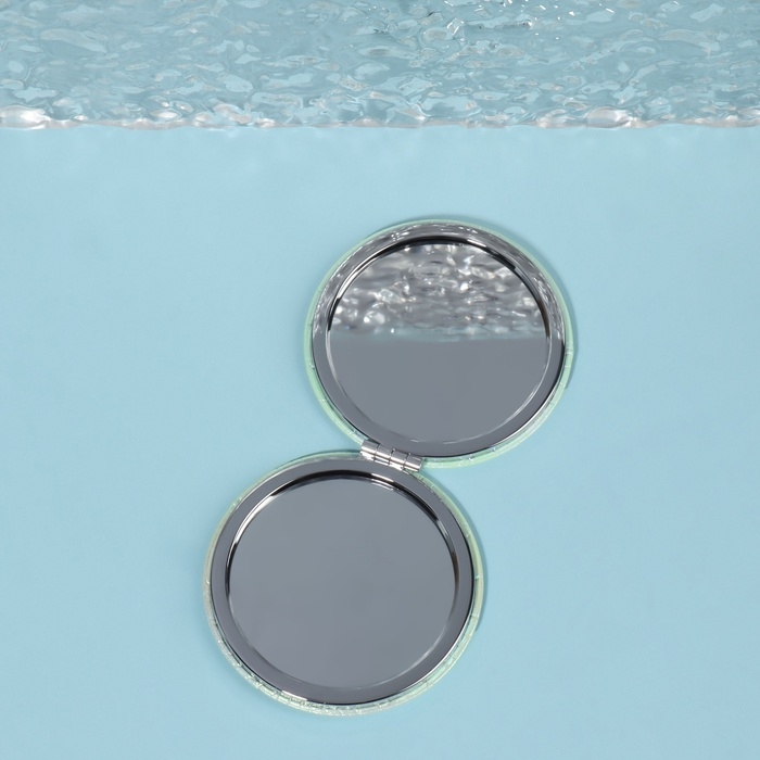 Зеркало складное «Крокодил», d = 7,5 см, цвет жёлтый/зелёный Зеркало складное «Крокодил», d = 7,5 см, цвет жёлтый/зелёный