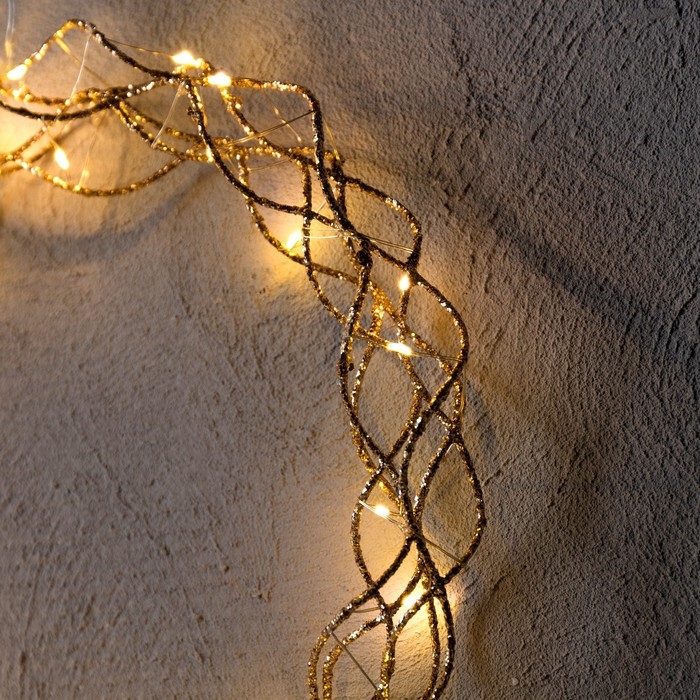 Светодиодная фигура «Плетёный венок» 30 см, металл, батарейки ААх3 (не в комплекте), свечение тёплое белое Светодиодная фигура «Плетёный венок» 30 см, металл, батарейки ААх3 (не в комплекте), свечение тёплое белое