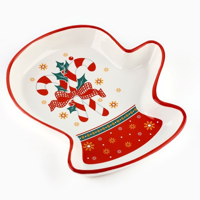 Новый год! Блюдо керамическое «Новогодние леденцы», 20х17.5х3 см, цвет белый Новый год! Блюдо керамическое «Новогодние леденцы», 20х17.5х3 см, цвет белый
