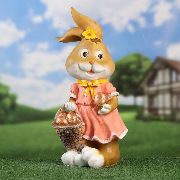 Садовая фигура  Садовая фигура "Зайчиха с корзинкой" 51х25х24см