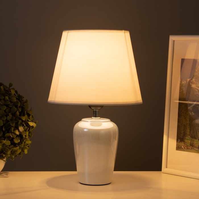 Лампа настольная Лампа настольная "Блеск" 1х40Вт Е27 нежно голубой 20х20х32см