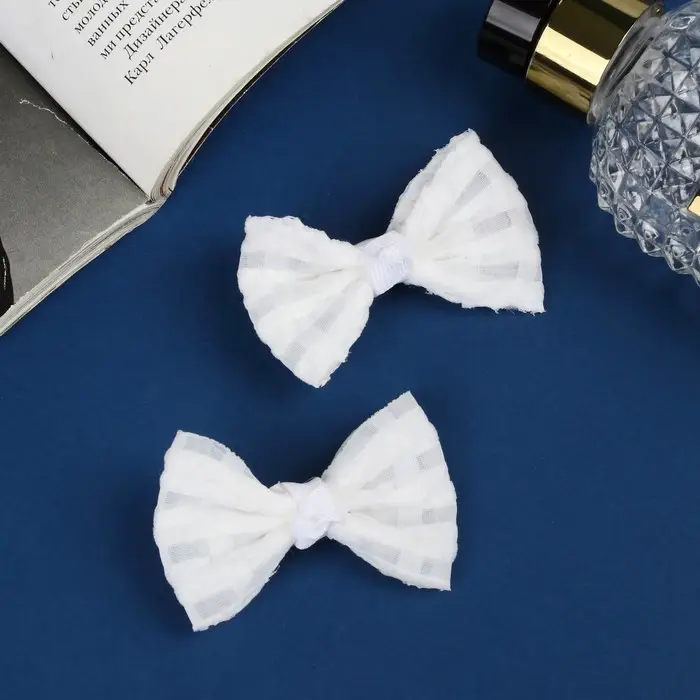 Зажимы для волос «Школьница», набор 2 шт., узор, 6 см, белые