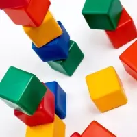 Кубики детские, пластиковые, цветные,16 штук, 6&times;6 см
