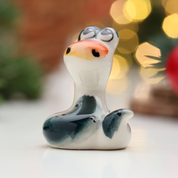 Новый год. Сувенир символ года  Новый год. Сувенир символ года "Змея Пупс", вид 2, гжель, цвет, 4 см