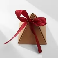 Коробочка подарочная складная «Пирамида» 7×7×8, бордово-крафтовый Коробочка подарочная складная «Пирамида» 7×7×8, бордово-крафтовый