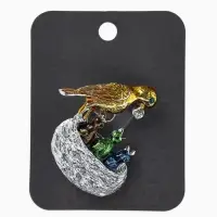 Брошь &laquo;Птица с  птенцами&raquo; гнездо, цветная в серебре